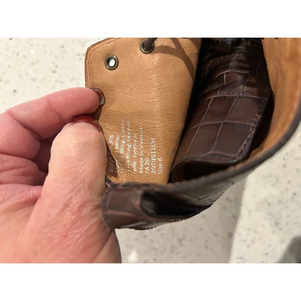 Madewell The Clair Lace-Up Boots Croc‎ Emboss Leather Women's Brown Ankle Size 6 - Picture 2 of 11